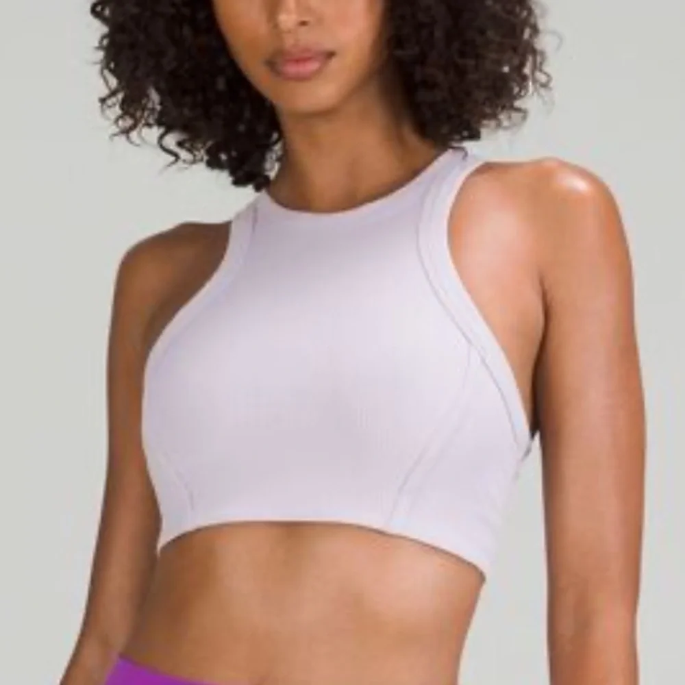 LULULEMON ribbed NULU high neck yoga bra lavender color size 4 NWT